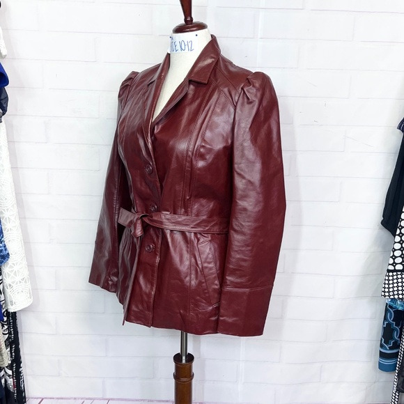|•BERMAN'S•| Gorgeous Vintage Burgundy Zip Out Lining 1970s Leather Coat - Picture 3 of 16